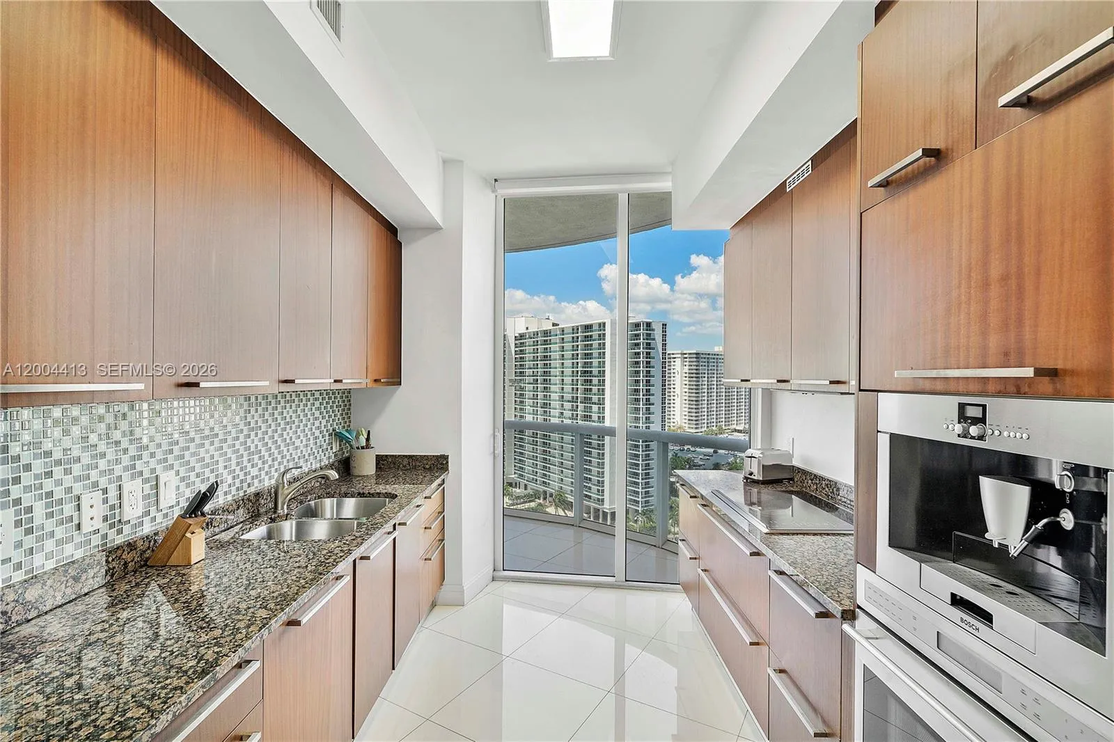 15811 Collins Ave 1205, Sunny Isles Beach, Florida, Sunny Isles Beach, Florida 33160, 2 Bedrooms Bedrooms, ,2 BathroomsBathrooms,Residential Lease,For Rent,15811 Collins Ave 1205, Sunny Isles Beach, Florida,A12004413