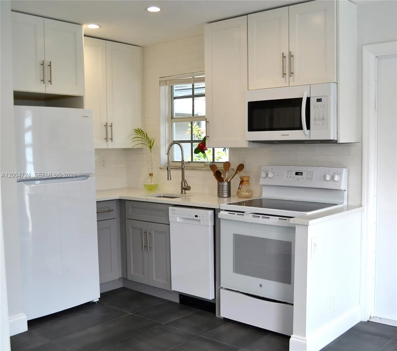 125 Nw 25th St 133, Wilton Manors, Florida 33311, Wilton Manors, Florida 33311, 1 Bedroom Bedrooms, ,1 BathroomBathrooms,Residential Lease,For Rent,125 Nw 25th St 133, Wilton Manors, Florida 33311,A12004724