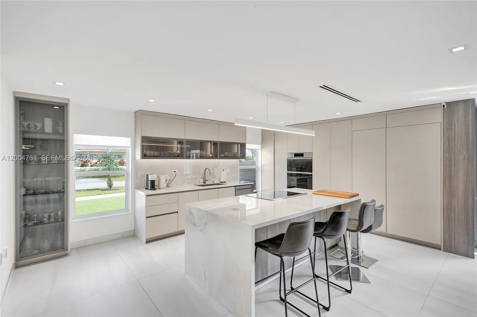 2126 Ne 187th St, North Miami Beach, Florida 33179, North Miami Beach, Florida 33179, 5 Bedrooms Bedrooms, ,3 BathroomsBathrooms,Residential,For Sale,2126 Ne 187th St, North Miami Beach, Florida 33179,A12004761