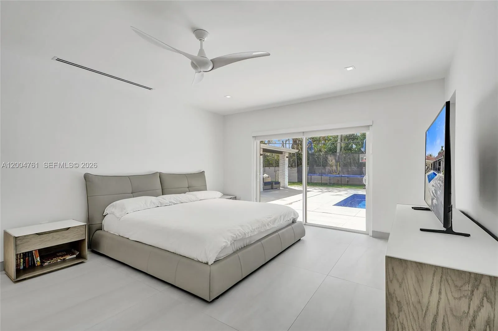 2126 Ne 187th St, North Miami Beach, Florida 33179, North Miami Beach, Florida 33179, 5 Bedrooms Bedrooms, ,3 BathroomsBathrooms,Residential,For Sale,2126 Ne 187th St, North Miami Beach, Florida 33179,A12004761