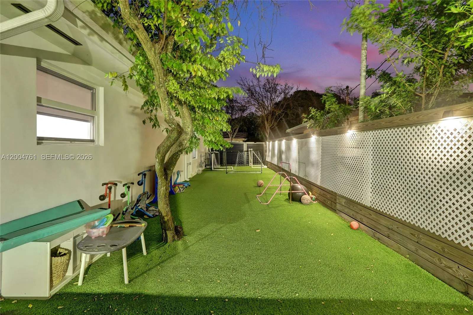 2126 Ne 187th St, North Miami Beach, Florida 33179, North Miami Beach, Florida 33179, 5 Bedrooms Bedrooms, ,3 BathroomsBathrooms,Residential,For Sale,2126 Ne 187th St, North Miami Beach, Florida 33179,A12004761