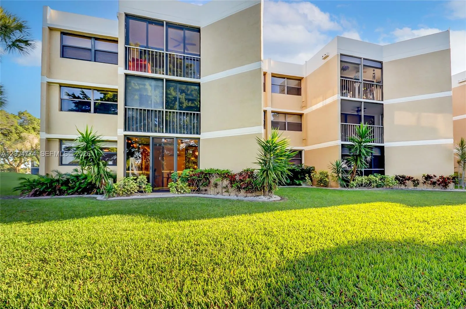 Weston, Florida 33326, Weston, Florida 33326, 2 Bedrooms Bedrooms, ,2 BathroomsBathrooms,Residential,For Sale, Weston, Florida 33326,A12004774