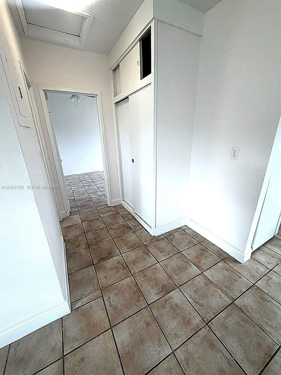 225 Madeira Ave 5, Coral Gables, Florida 33134, Coral Gables, Florida 33134, 1 Bedroom Bedrooms, ,1 BathroomBathrooms,Residential Lease,For Rent,225 Madeira Ave 5, Coral Gables, Florida 33134,A12004795
