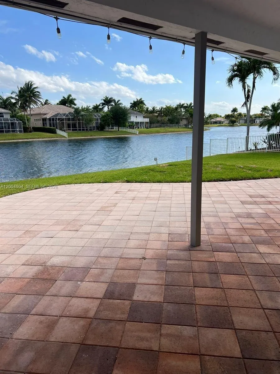 13840 Nw 20th St, Pembroke Pines, Florida 33028, Pembroke Pines, Florida 33028, 5 Bedrooms Bedrooms, ,3 BathroomsBathrooms,Residential,For Sale,13840 Nw 20th St, Pembroke Pines, Florida 33028,A12004804
