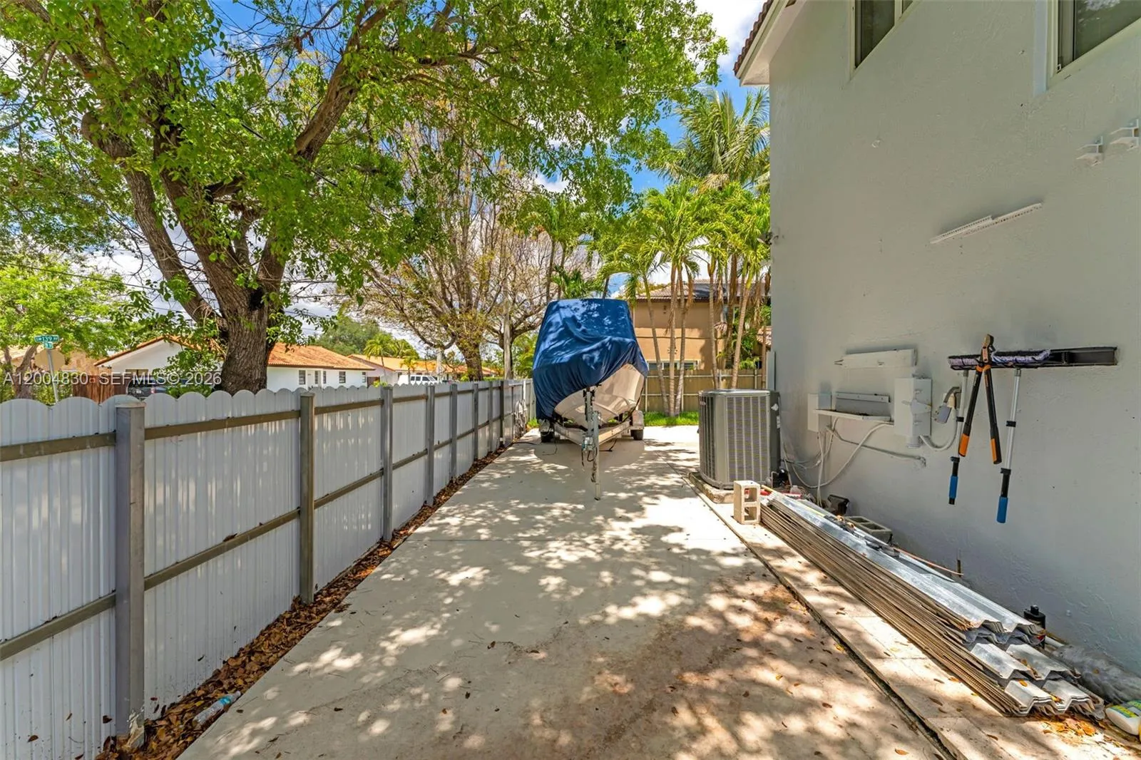 13891 Sw 39th Ter, Miami, Florida 33175, Miami, Florida 33175, 4 Bedrooms Bedrooms, ,3 BathroomsBathrooms,Residential,For Sale,13891 Sw 39th Ter, Miami, Florida 33175,A12004830