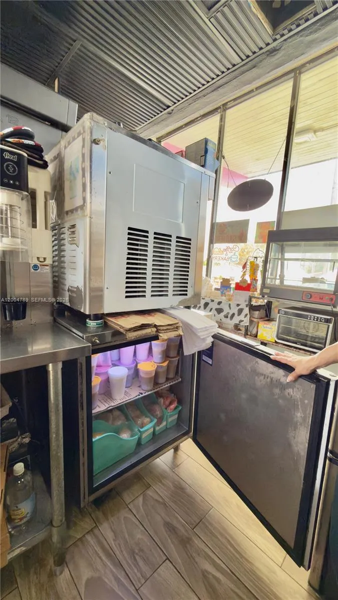 8th St, Miami, Florida 33134, Miami, Florida 33134, ,Business Opportunity,For Sale,8th St, Miami, Florida 33134,A12004789