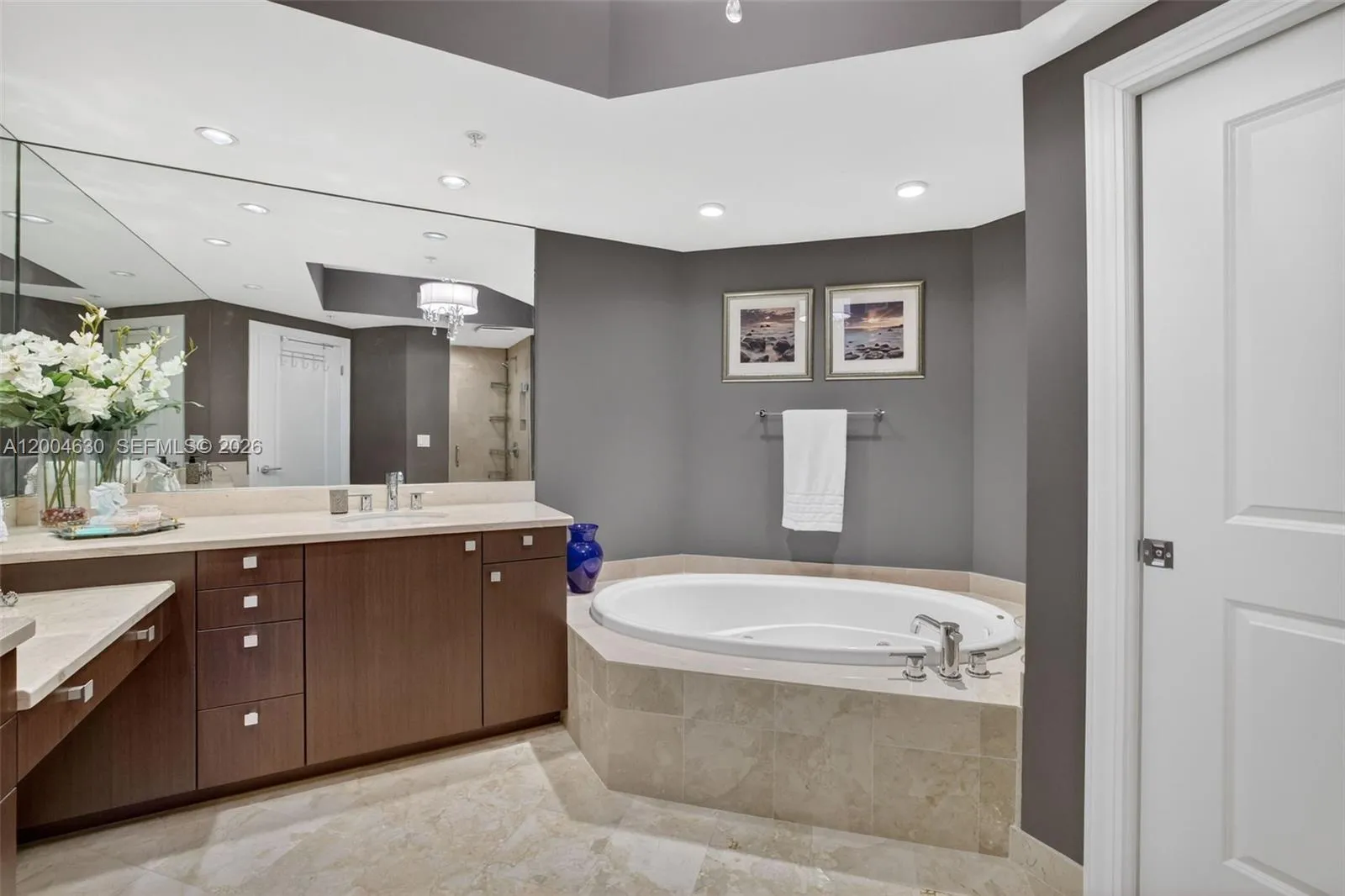 1 N Ocean Blvd 806, Pompano Beach, Florida 33062, Pompano Beach, Florida 33062, 3 Bedrooms Bedrooms, ,2 BathroomsBathrooms,Residential,For Sale,1 N Ocean Blvd 806, Pompano Beach, Florida 33062,A12004630