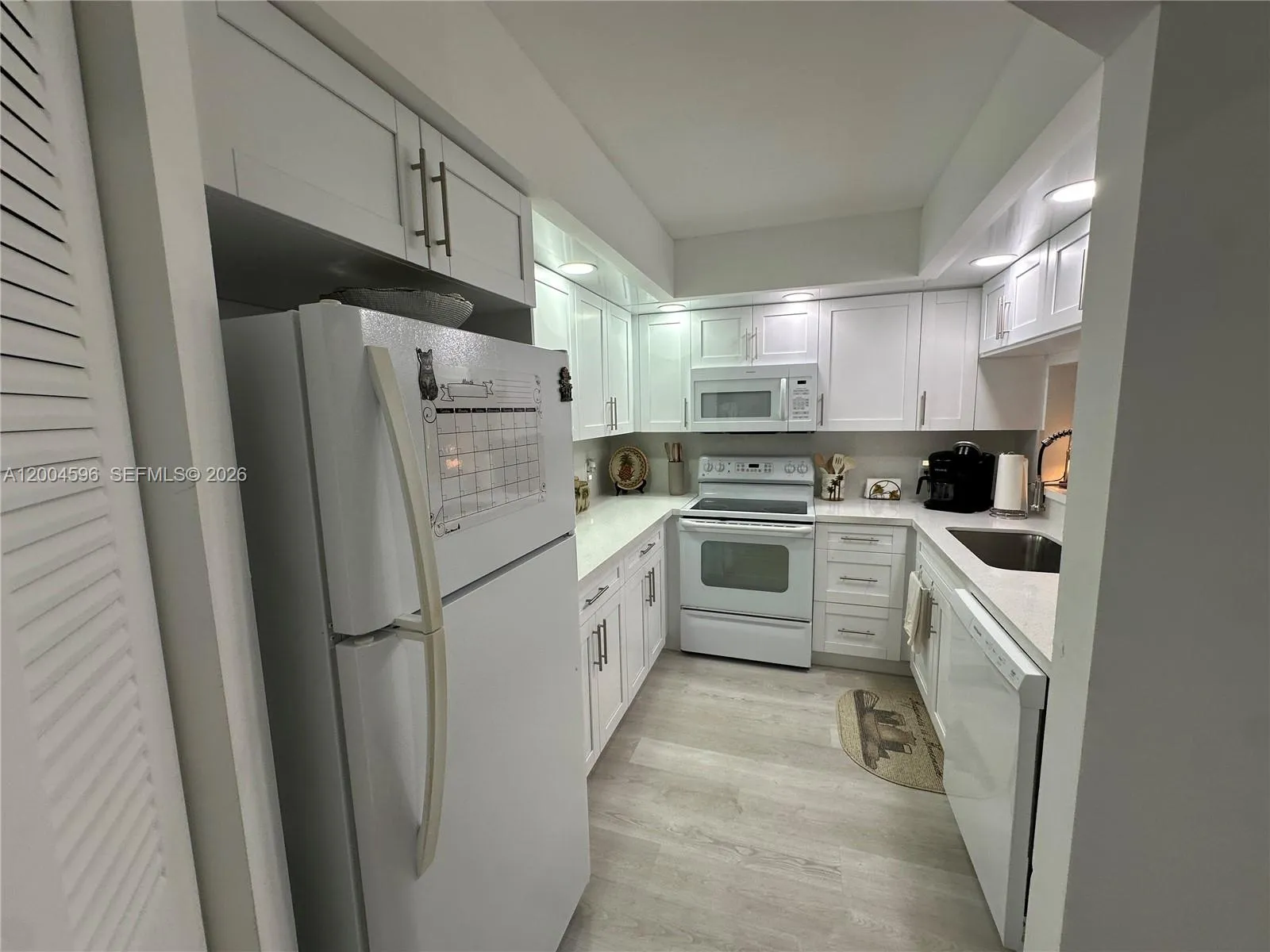 12650 Sw 6th St 412k, Pembroke Pines, Florida 3302, Pembroke Pines, Florida 33027, 1 Bedroom Bedrooms, ,1 BathroomBathrooms,Residential Lease,For Rent,12650 Sw 6th St 412k, Pembroke Pines, Florida 3302,A12004596