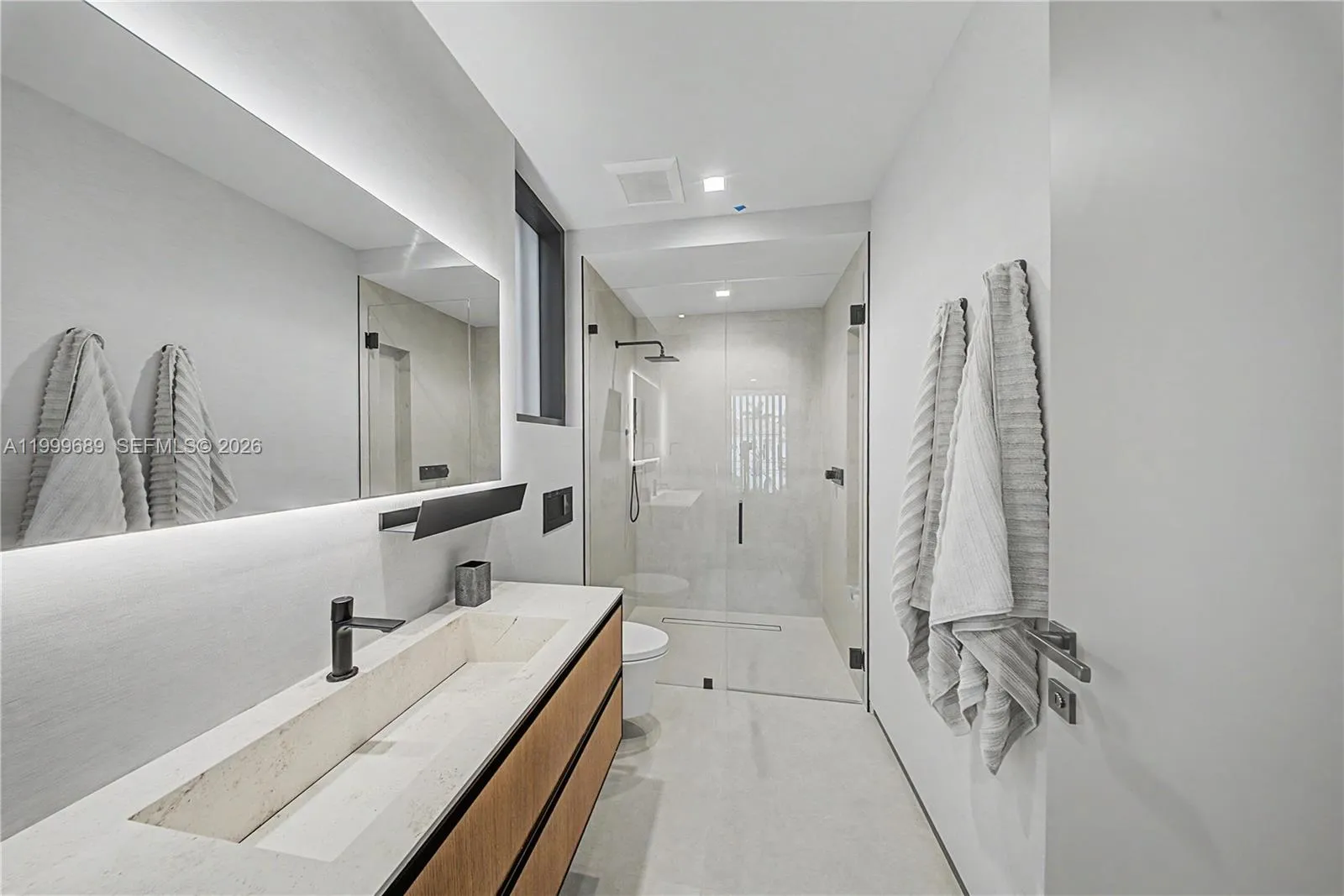 1400 W Lake Dr, Fort Lauderdale, Florida 33316, Fort Lauderdale, Florida 33316, 7 Bedrooms Bedrooms, ,10 BathroomsBathrooms,Residential,For Sale,1400 W Lake Dr, Fort Lauderdale, Florida 33316,A11999689