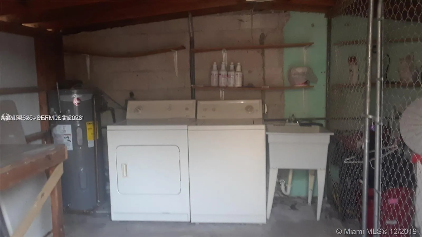1934 Rodman St Rear Unit, Hollywood, Florida 33020, Hollywood, Florida 33020, 2 Bedrooms Bedrooms, ,2 BathroomsBathrooms,Residential Lease,For Rent,1934 Rodman St Rear Unit, Hollywood, Florida 33020,A12004825