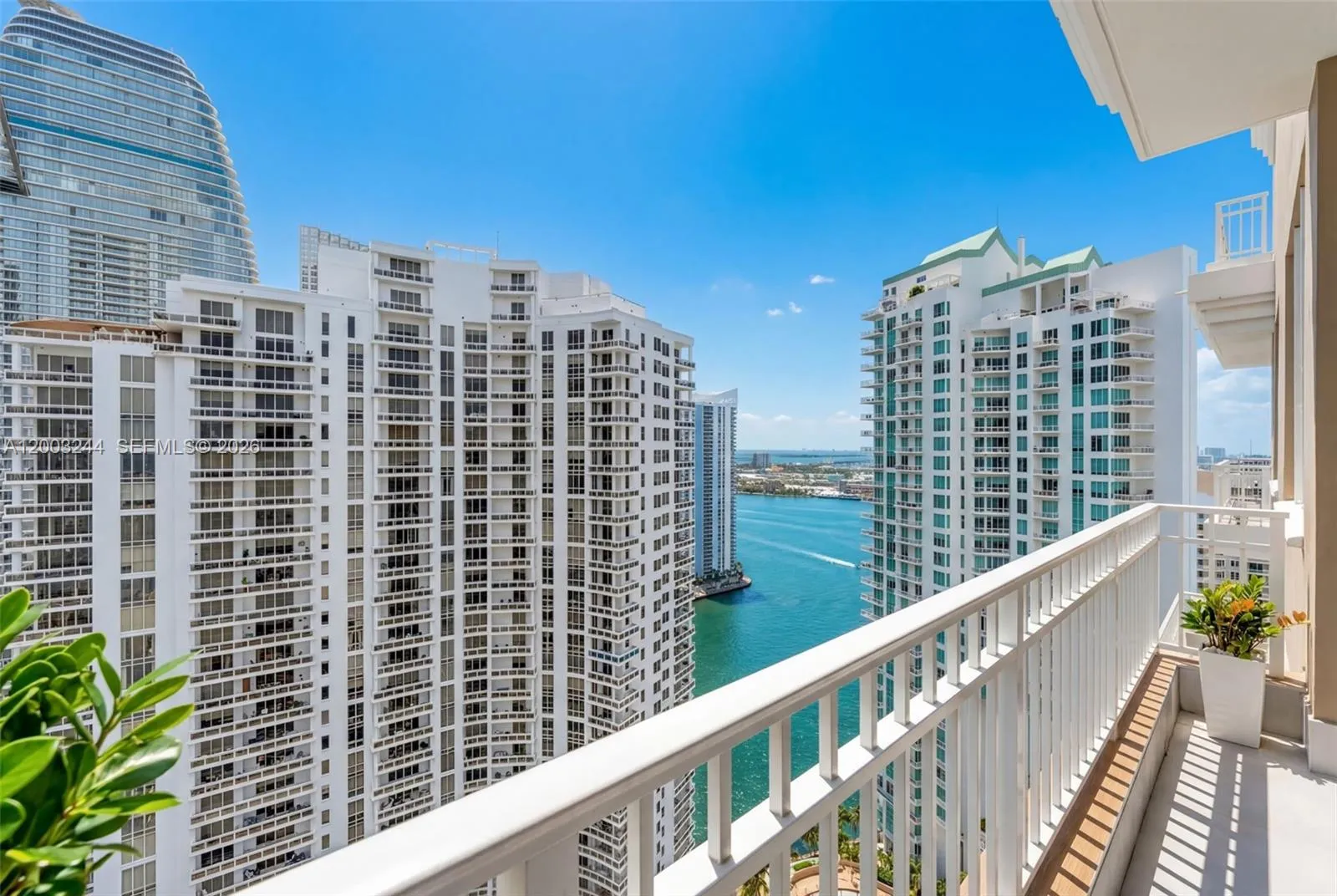 801 Brickell Key Blvd 3306, Miami, Florida 33131, Miami, Florida 33131, 3 Bedrooms Bedrooms, ,3 BathroomsBathrooms,Residential,For Sale,801 Brickell Key Blvd 3306, Miami, Florida 33131,A12003244