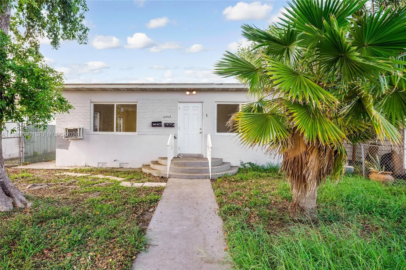 2025 Fillmore St 1-2, Hollywood, Florida 33020, Hollywood, Florida 33020, 2 Bedrooms Bedrooms, ,1 BathroomBathrooms,Residential Lease,For Rent,2025 Fillmore St 1-2, Hollywood, Florida 33020,A11989639