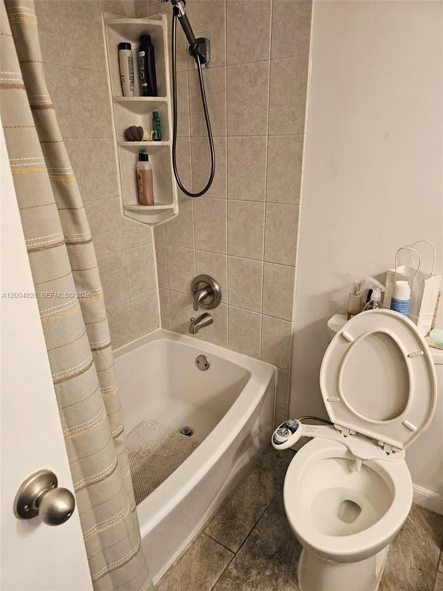 2998 Nw 48th Ter 432, Lauderdale Lakes, Florida 33, Lauderdale Lakes, Florida 33313, 2 Bedrooms Bedrooms, ,2 BathroomsBathrooms,Residential,For Sale,2998 Nw 48th Ter 432, Lauderdale Lakes, Florida 33,A12004928