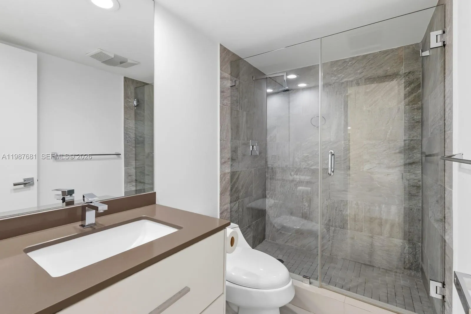 4280 Oaks Ter 102, Pompano Beach, Florida 33069, Pompano Beach, Florida 33069, 3 Bedrooms Bedrooms, ,3 BathroomsBathrooms,Residential,For Sale,4280 Oaks Ter 102, Pompano Beach, Florida 33069,A11987681