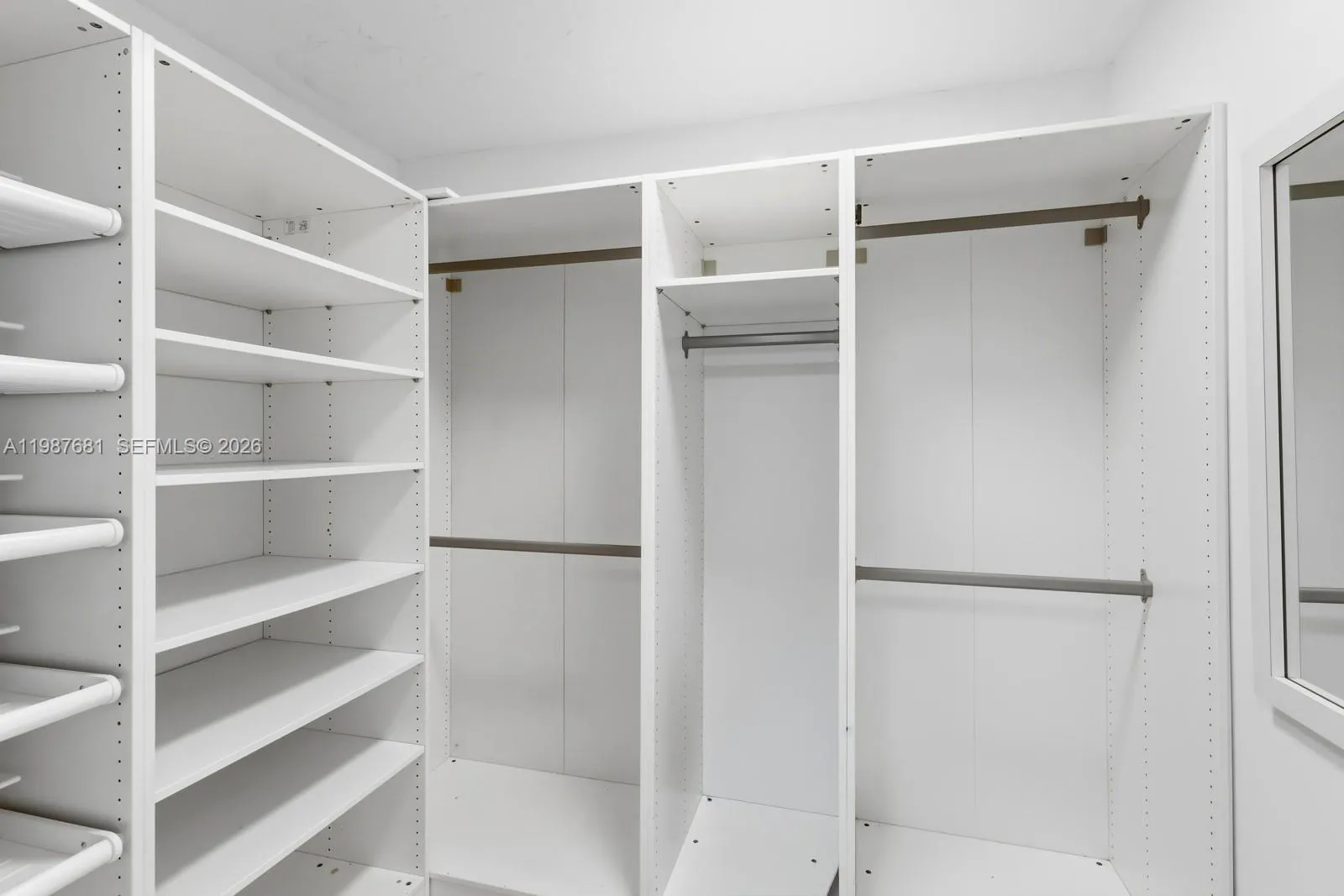 4280 Oaks Ter 102, Pompano Beach, Florida 33069, Pompano Beach, Florida 33069, 3 Bedrooms Bedrooms, ,3 BathroomsBathrooms,Residential,For Sale,4280 Oaks Ter 102, Pompano Beach, Florida 33069,A11987681