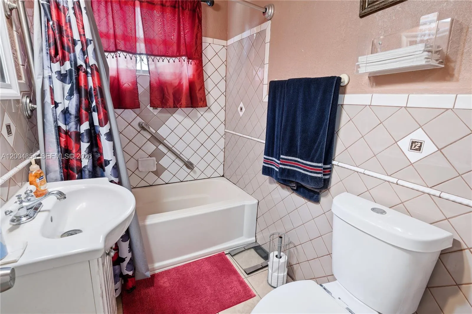 Miami Gardens, Florida 33169, Miami Gardens, Florida 33169, 3 Bedrooms Bedrooms, ,2 BathroomsBathrooms,Residential,For Sale, Miami Gardens, Florida 33169,A12004854