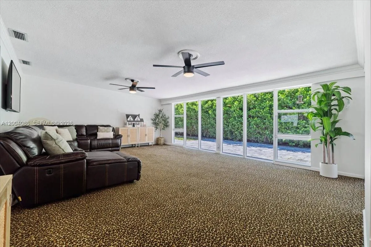 2632 Ne 35th St, Fort Lauderdale, Florida 33306, Fort Lauderdale, Florida 33306, 3 Bedrooms Bedrooms, ,3 BathroomsBathrooms,Residential,For Sale,2632 Ne 35th St, Fort Lauderdale, Florida 33306,A12004086