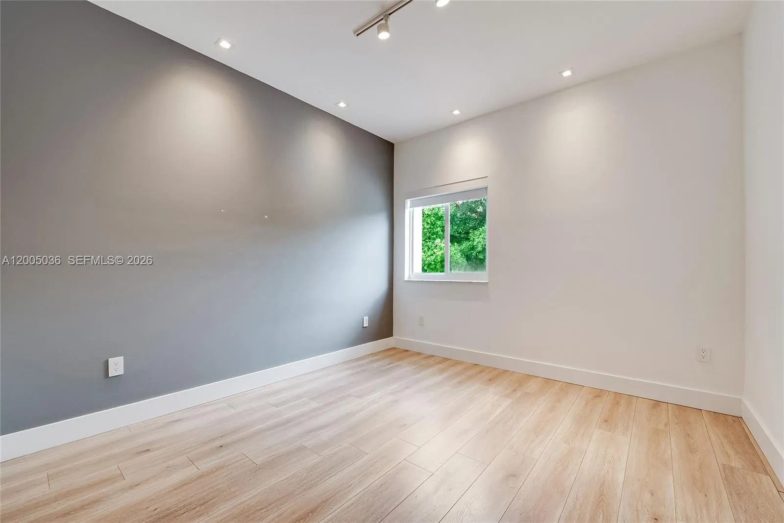 7094 Nw 109th Ct, Doral, Florida 33178, Doral, Florida 33178, 5 Bedrooms Bedrooms, ,3 BathroomsBathrooms,Residential,For Sale,7094 Nw 109th Ct, Doral, Florida 33178,A12005036