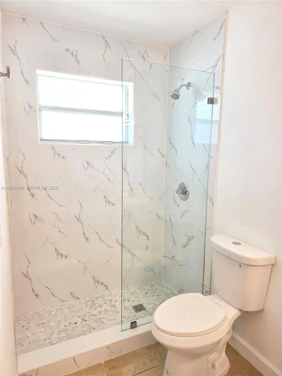 2309 Liberty St A, Hollywood, Florida 33020, Hollywood, Florida 33020, 3 Bedrooms Bedrooms, ,2 BathroomsBathrooms,Residential Lease,For Rent,2309 Liberty St A, Hollywood, Florida 33020,A12004868
