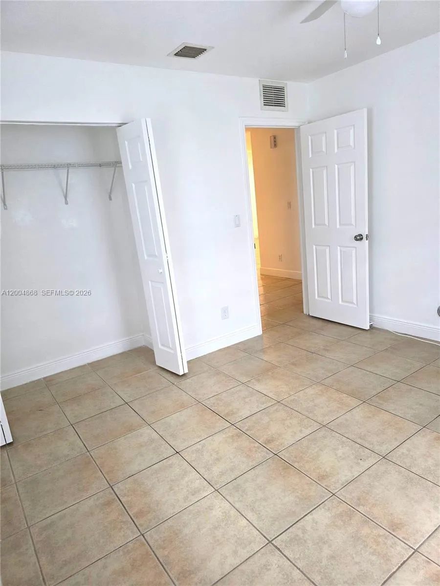 2309 Liberty St A, Hollywood, Florida 33020, Hollywood, Florida 33020, 3 Bedrooms Bedrooms, ,2 BathroomsBathrooms,Residential Lease,For Rent,2309 Liberty St A, Hollywood, Florida 33020,A12004868