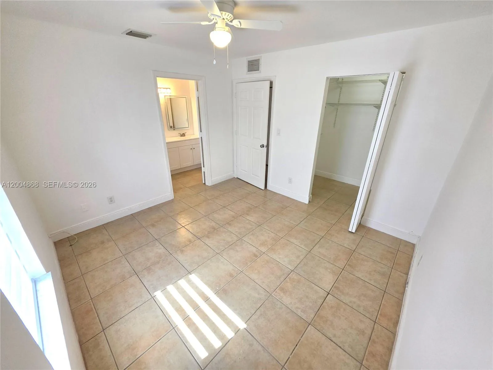 2309 Liberty St A, Hollywood, Florida 33020, Hollywood, Florida 33020, 3 Bedrooms Bedrooms, ,2 BathroomsBathrooms,Residential Lease,For Rent,2309 Liberty St A, Hollywood, Florida 33020,A12004868