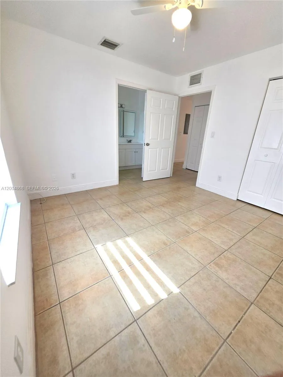 2309 Liberty St A, Hollywood, Florida 33020, Hollywood, Florida 33020, 3 Bedrooms Bedrooms, ,2 BathroomsBathrooms,Residential Lease,For Rent,2309 Liberty St A, Hollywood, Florida 33020,A12004868