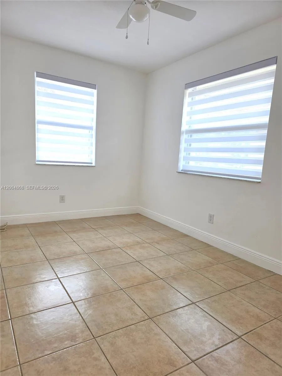 2309 Liberty St A, Hollywood, Florida 33020, Hollywood, Florida 33020, 3 Bedrooms Bedrooms, ,2 BathroomsBathrooms,Residential Lease,For Rent,2309 Liberty St A, Hollywood, Florida 33020,A12004868