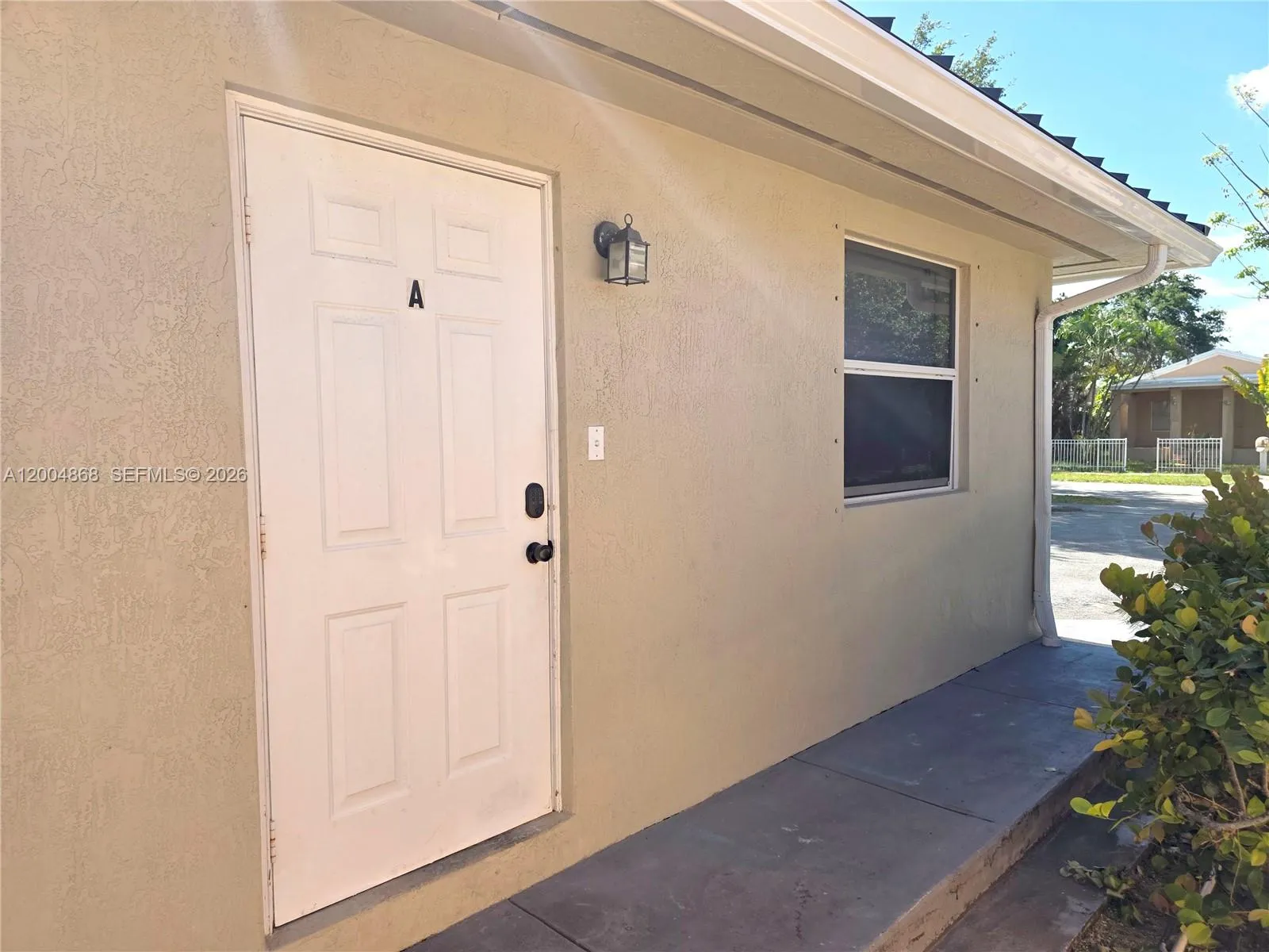 2309 Liberty St A, Hollywood, Florida 33020, Hollywood, Florida 33020, 3 Bedrooms Bedrooms, ,2 BathroomsBathrooms,Residential Lease,For Rent,2309 Liberty St A, Hollywood, Florida 33020,A12004868