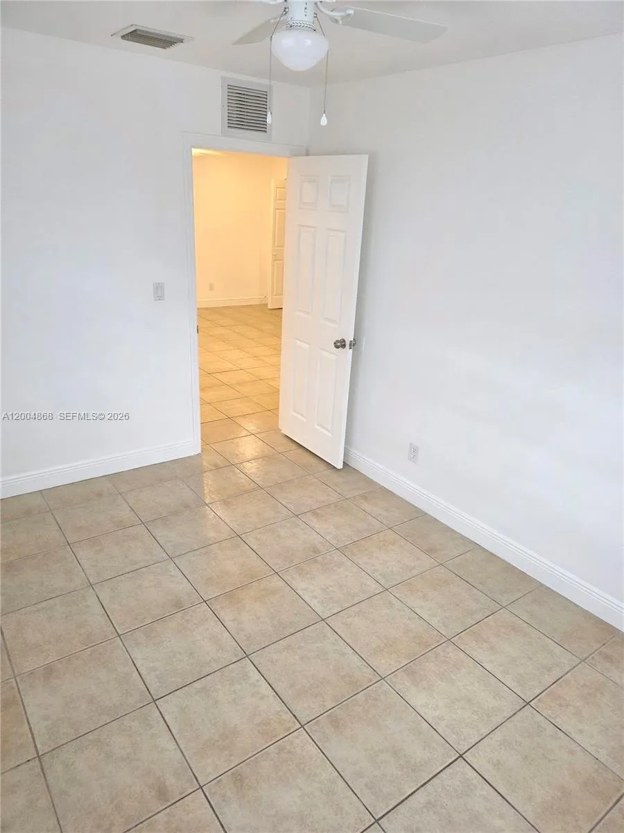 2309 Liberty St A, Hollywood, Florida 33020, Hollywood, Florida 33020, 3 Bedrooms Bedrooms, ,2 BathroomsBathrooms,Residential Lease,For Rent,2309 Liberty St A, Hollywood, Florida 33020,A12004868