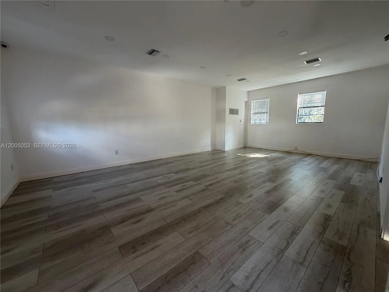 17840 W Dixie Hwy, North Miami Beach, Florida 3316, North Miami Beach, Florida 33160, ,Commercial Lease,For Rent,17840 W Dixie Hwy, North Miami Beach, Florida 3316,A12005053