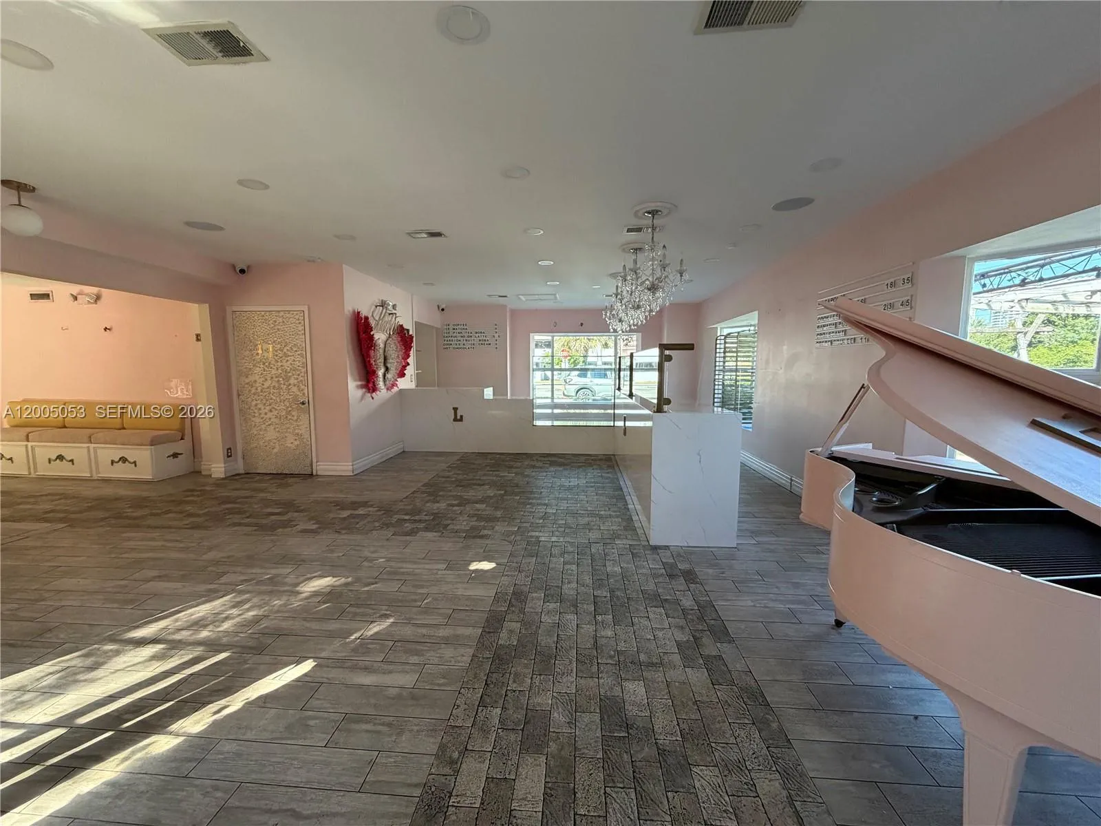 17840 W Dixie Hwy, North Miami Beach, Florida 3316, North Miami Beach, Florida 33160, ,Commercial Lease,For Rent,17840 W Dixie Hwy, North Miami Beach, Florida 3316,A12005053