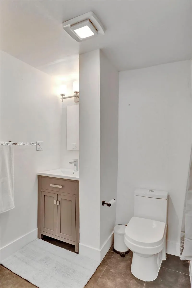 2204 Mckinley St, Hollywood, Florida 33020, Hollywood, Florida 33020, ,Residential Income,For Sale,2204 Mckinley St, Hollywood, Florida 33020,A12003693