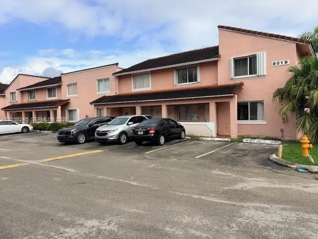 8019 Lake Dr 103, Doral, Florida 33166, Doral, Florida 33166, 2 Bedrooms Bedrooms, ,2 BathroomsBathrooms,Residential Lease,For Rent,8019 Lake Dr 103, Doral, Florida 33166,A12005245