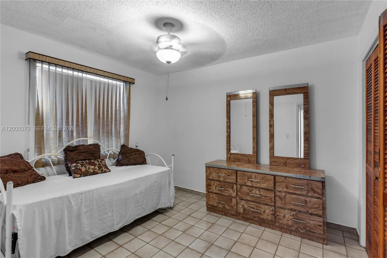 6770 Sw 15th St, Miami, Florida 33144, Miami, Florida 33144, 3 Bedrooms Bedrooms, 1 Room Rooms,2 BathroomsBathrooms,Residential,For Sale,6770 Sw 15th St, Miami, Florida 33144,A12000372