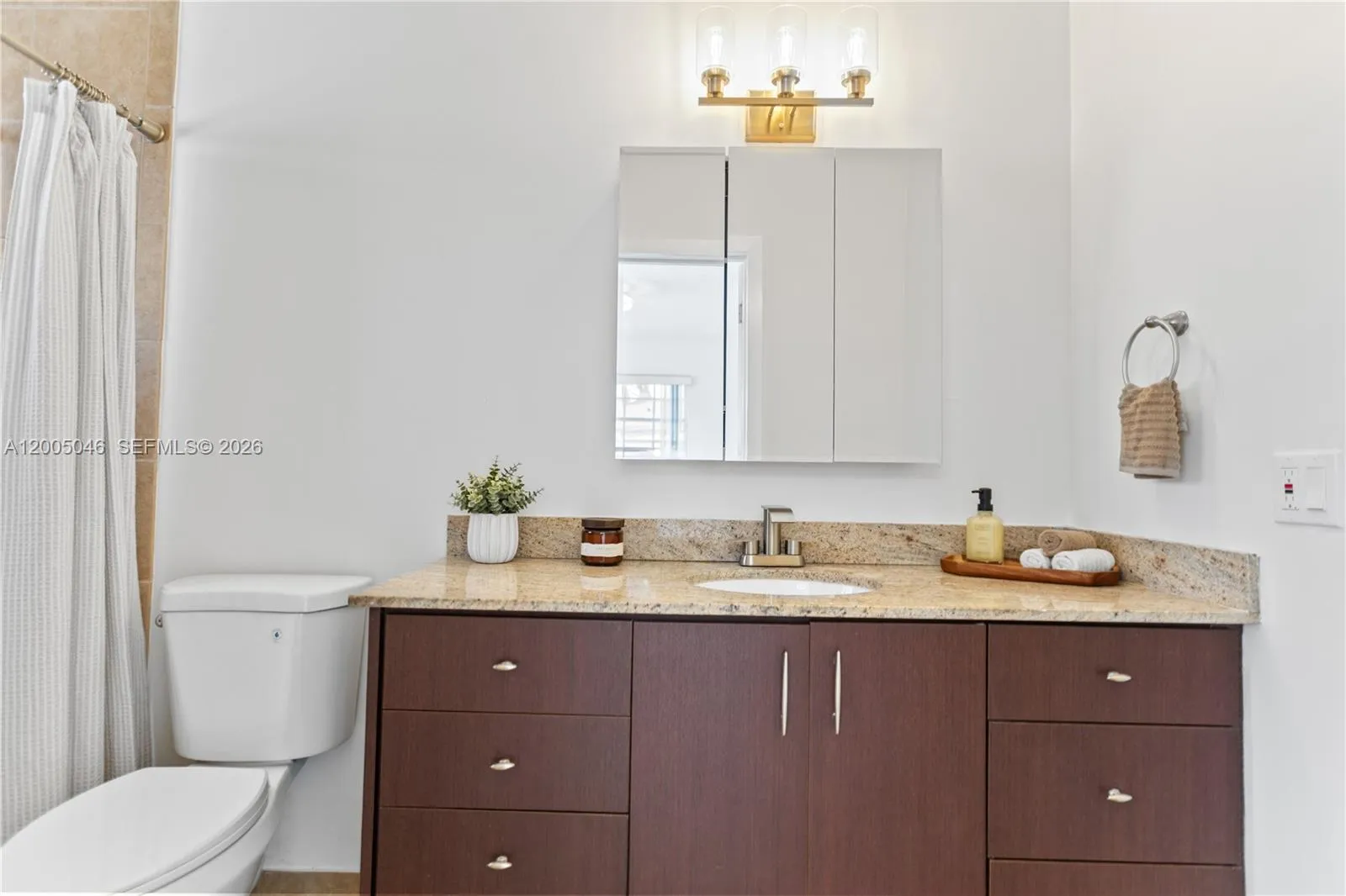 6408 Pierce St, Hollywood, Florida 33024, Hollywood, Florida 33024, 4 Bedrooms Bedrooms, ,2 BathroomsBathrooms,Residential,For Sale,6408 Pierce St, Hollywood, Florida 33024,A12005046