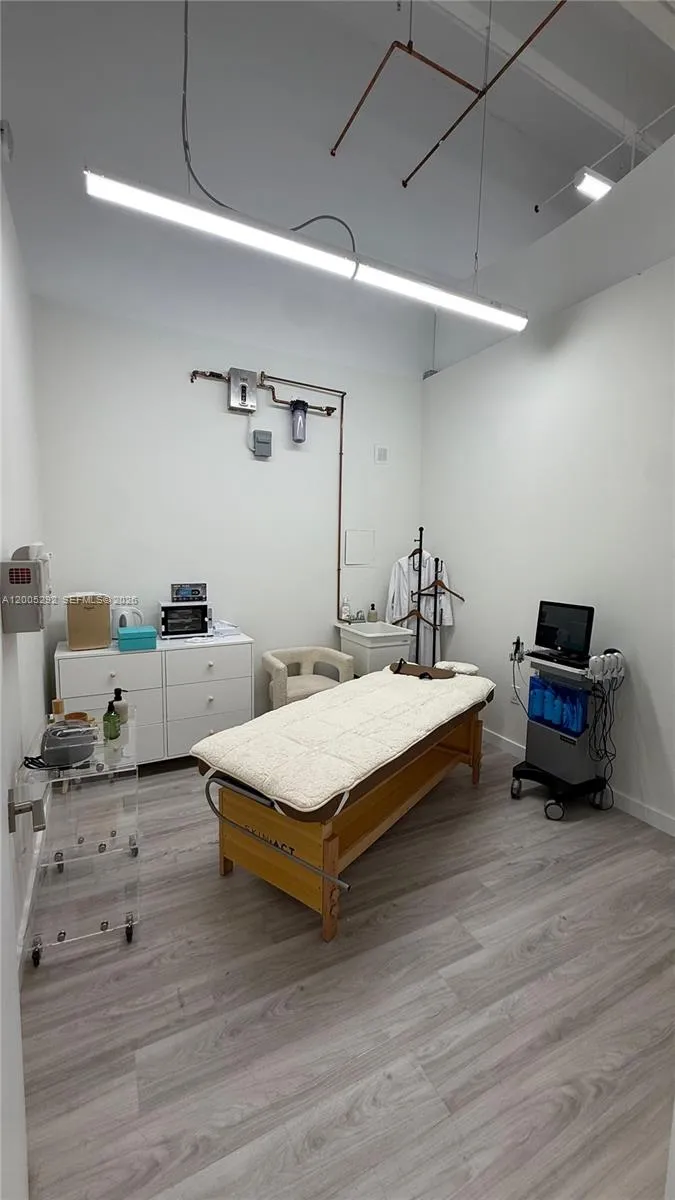 10890 Nw 17th St, Sweetwater, Florida 33172, Sweetwater, Florida 33172, ,Business Opportunity,For Sale,10890 Nw 17th St, Sweetwater, Florida 33172,A12005292