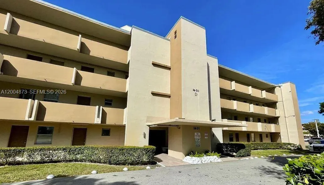 1401 Ne 191st St D201, Miami, Florida 33179, Miami, Florida 33179, 2 Bedrooms Bedrooms, 1 Room Rooms,2 BathroomsBathrooms,Residential,For Sale,1401 Ne 191st St D201, Miami, Florida 33179,A12004873
