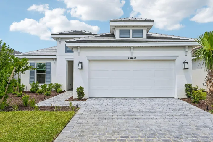 4-web-or-mls-13469 SW Alejandro Court-S2