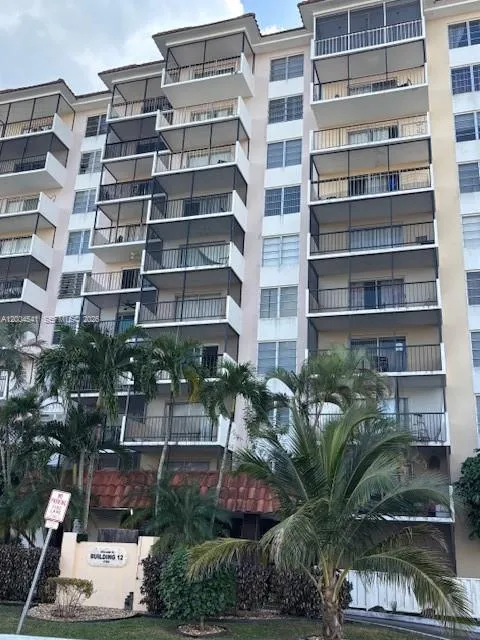 4174 Inverrary Dr 914, Lauderhill, Florida 33319, Lauderhill, Florida 33319, 2 Bedrooms Bedrooms, ,2 BathroomsBathrooms,Residential,For Sale,4174 Inverrary Dr 914, Lauderhill, Florida 33319,A12004541