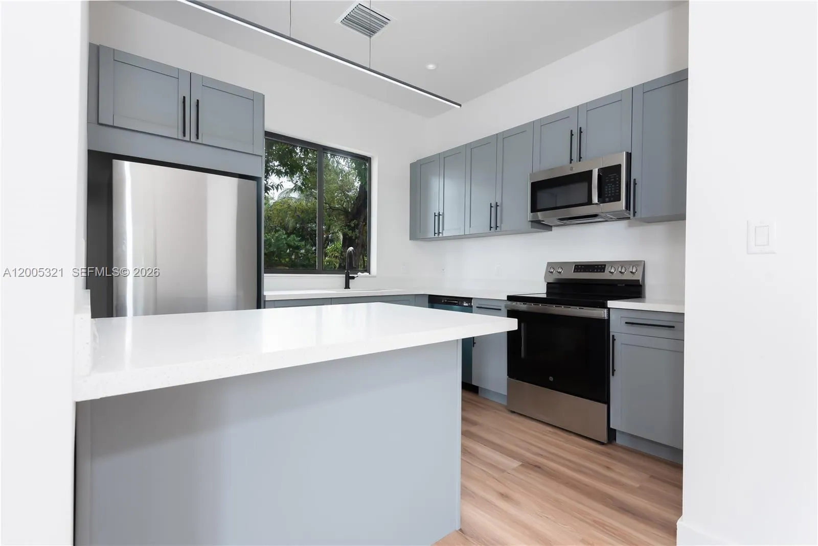 4517 Nw 3rd Street 4517, Miami, Florida 33126, Miami, Florida 33126, 3 Bedrooms Bedrooms, ,3 BathroomsBathrooms,Residential Lease,For Rent,4517 Nw 3rd Street 4517, Miami, Florida 33126,A12005321