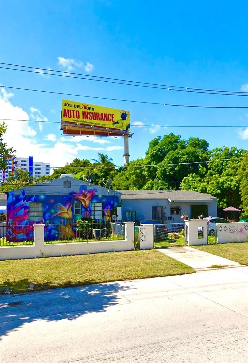 301 Nw 37th St, Miami, Florida 33127, Miami, Florida 33127, ,Commercial Lease,For Rent,301 Nw 37th St, Miami, Florida 33127,A12005313