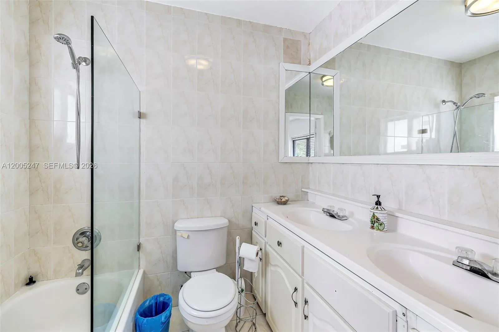 12085 W Dixie Hwy, Biscayne Park, Florida 33161, Biscayne Park, Florida 33161, ,Residential Income,For Sale,12085 W Dixie Hwy, Biscayne Park, Florida 33161,A12005247