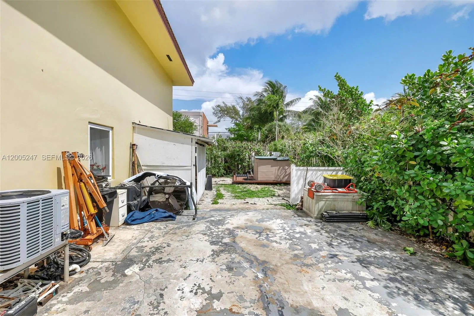 12085 W Dixie Hwy, Biscayne Park, Florida 33161, Biscayne Park, Florida 33161, ,Residential Income,For Sale,12085 W Dixie Hwy, Biscayne Park, Florida 33161,A12005247