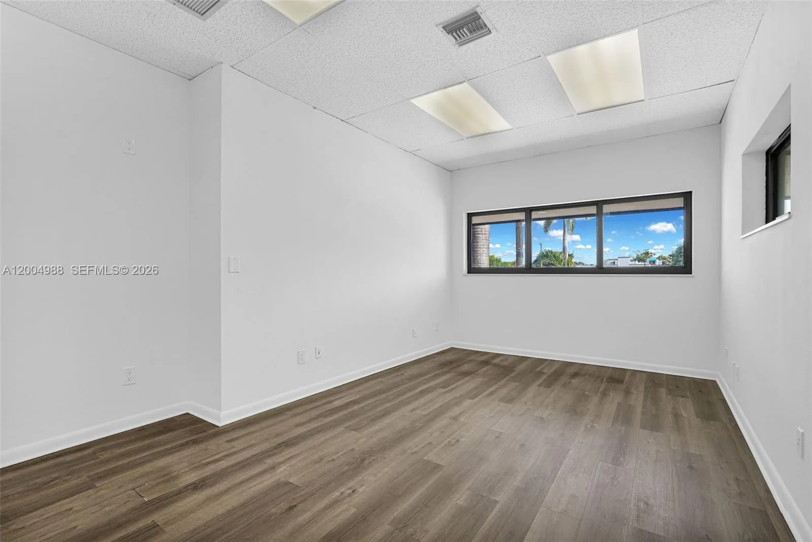 2640 Hollywood Blvd 200, Hollywood, Florida 33020, Hollywood, Florida 33020, ,Commercial Lease,For Rent,2640 Hollywood Blvd 200, Hollywood, Florida 33020,A12004988