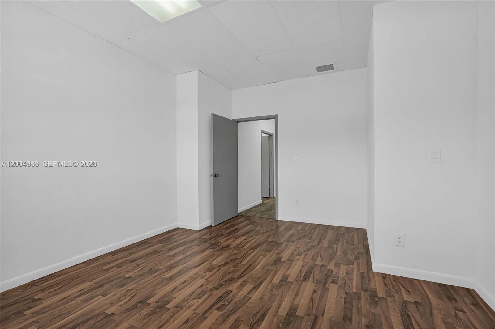 2640 Hollywood Blvd 200, Hollywood, Florida 33020, Hollywood, Florida 33020, ,Commercial Lease,For Rent,2640 Hollywood Blvd 200, Hollywood, Florida 33020,A12004988