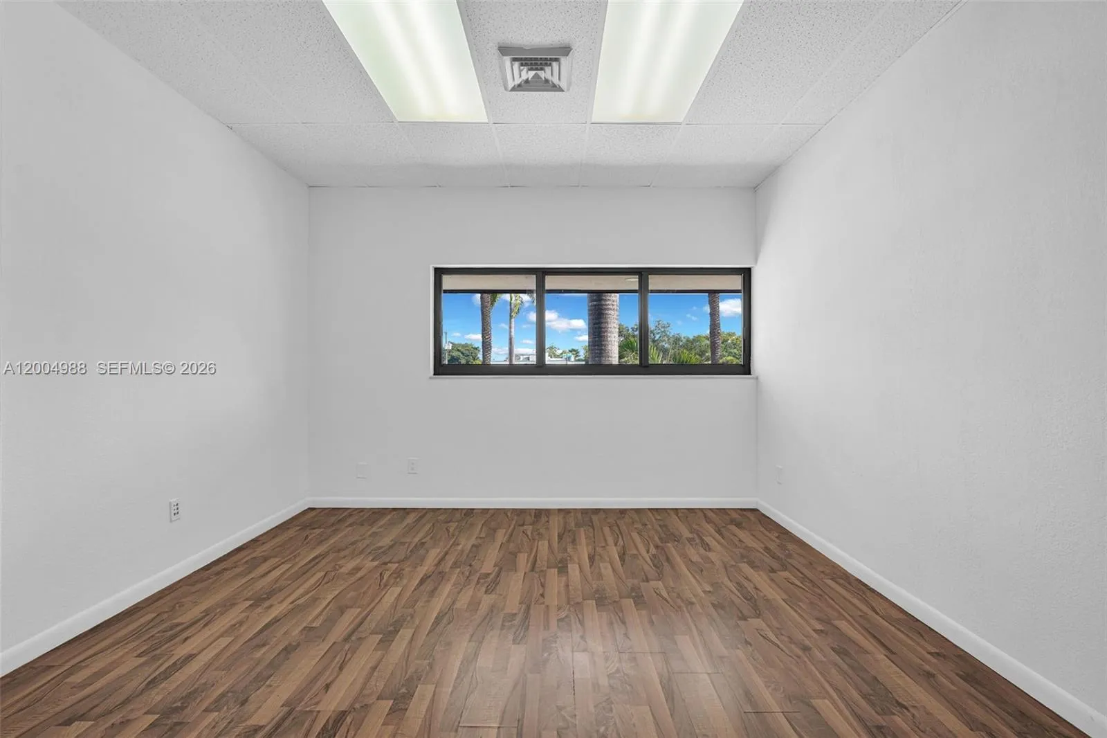 2640 Hollywood Blvd 200, Hollywood, Florida 33020, Hollywood, Florida 33020, ,Commercial Lease,For Rent,2640 Hollywood Blvd 200, Hollywood, Florida 33020,A12004988