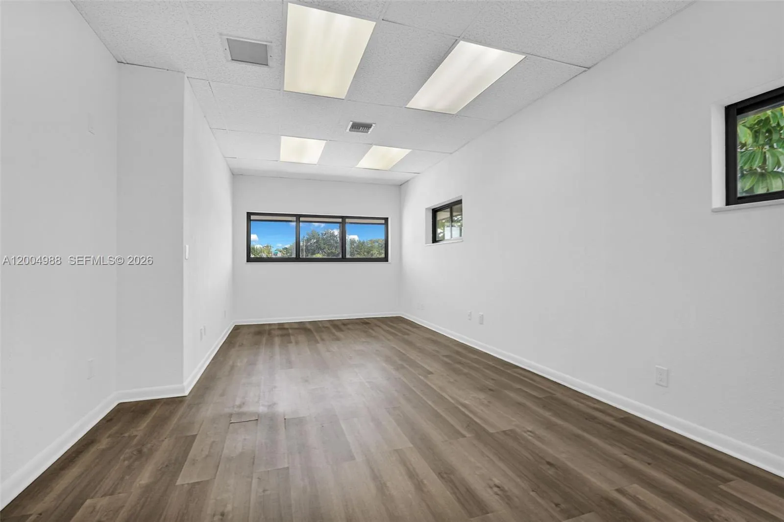 2640 Hollywood Blvd 200, Hollywood, Florida 33020, Hollywood, Florida 33020, ,Commercial Lease,For Rent,2640 Hollywood Blvd 200, Hollywood, Florida 33020,A12004988