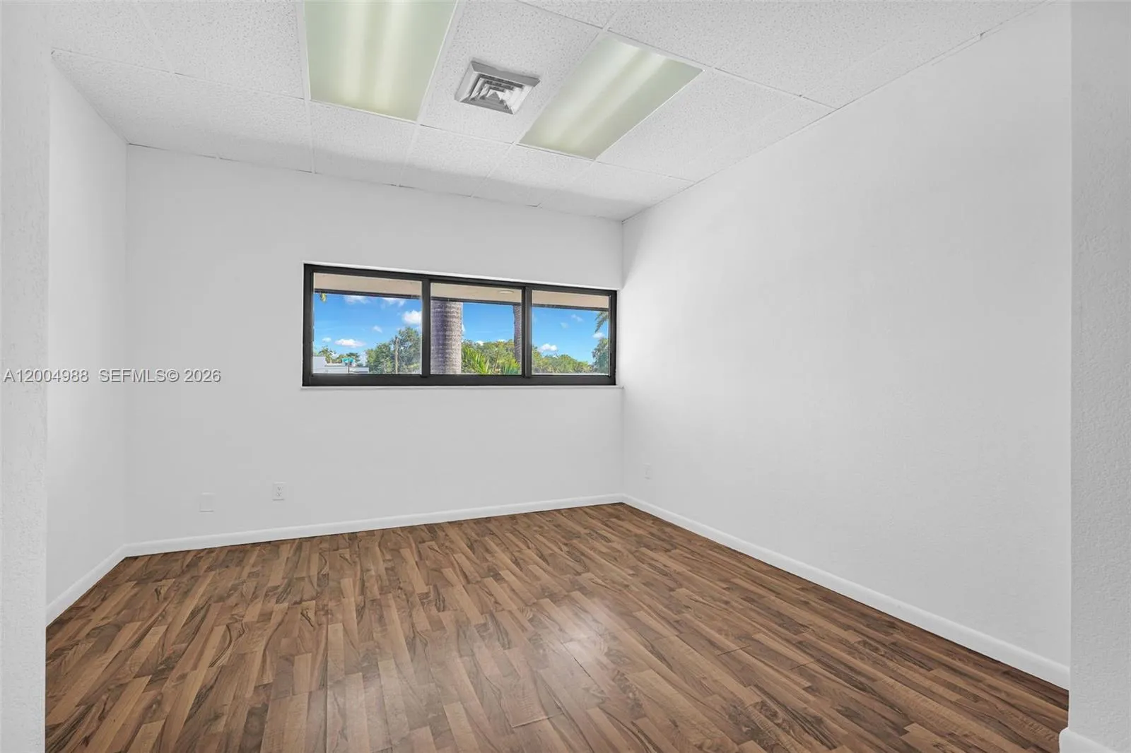 2640 Hollywood Blvd 200, Hollywood, Florida 33020, Hollywood, Florida 33020, ,Commercial Lease,For Rent,2640 Hollywood Blvd 200, Hollywood, Florida 33020,A12004988