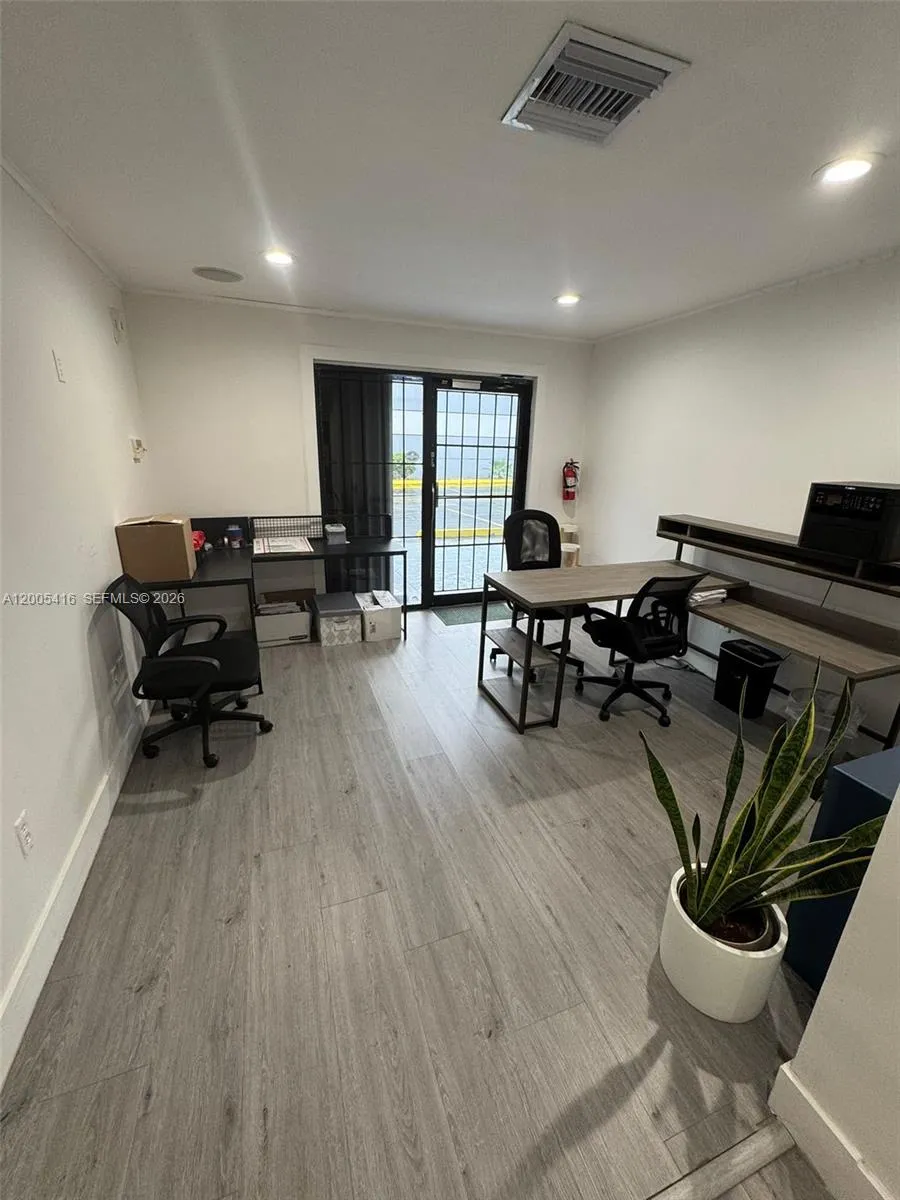 5520-5522 Nw 72nd Ave 5520, Miami, Florida 33166, Miami, Florida 33166, ,Commercial Sale,For Sale,5520-5522 Nw 72nd Ave 5520, Miami, Florida 33166,A12005416