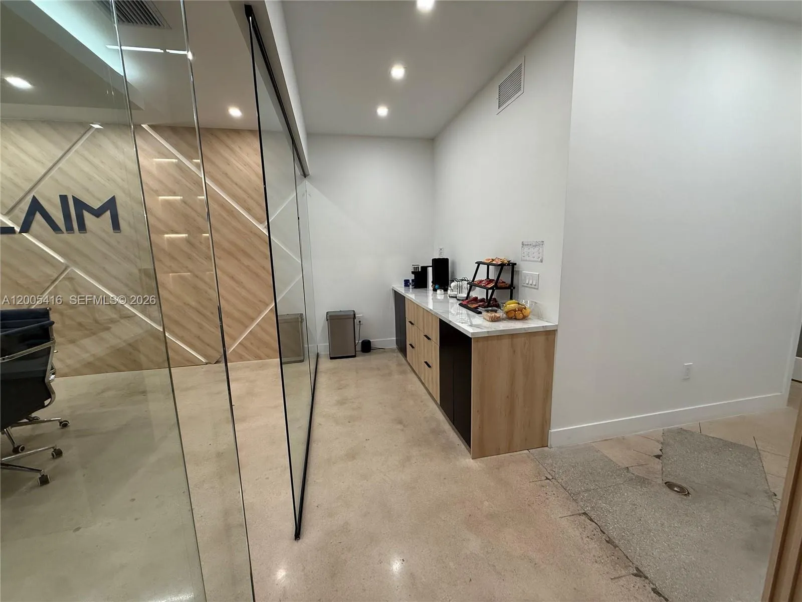 5520-5522 Nw 72nd Ave 5520, Miami, Florida 33166, Miami, Florida 33166, ,Commercial Sale,For Sale,5520-5522 Nw 72nd Ave 5520, Miami, Florida 33166,A12005416